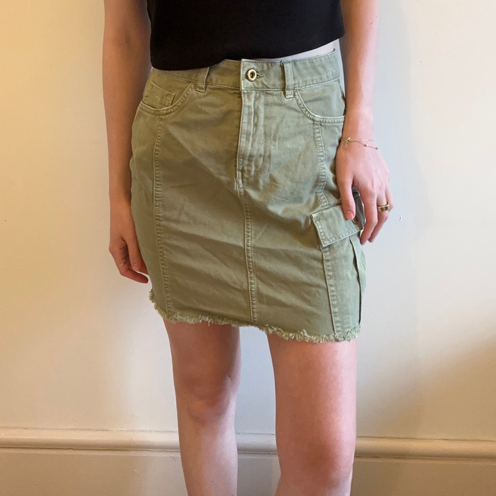 Zara cargo mini skirt